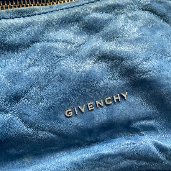 Givenchy Pandora medium size blue aged leather crossbody/shoulder bag - Picture 4 of 7